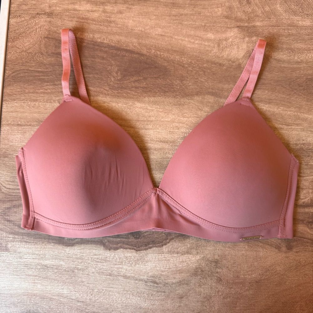 Vince Camuto Bra Mauve Pink Size 36C Super Soft Basics No Show Bra